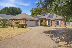 1708 Willow Vale Dr, Fort Worth, TX 76134 - Photo 1