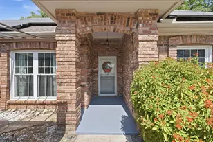 1708 Willow Vale Dr, Fort Worth, TX 76134 - Photo 3