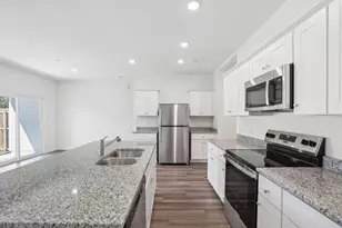 208 Ashford Ln, Cedar Hill, TX 75104 - Photo 11