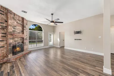 515 Post Oak Road, Grapevine, TX 76051 - Photo 7