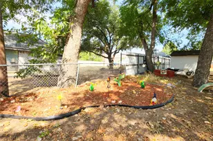 800 Kerry Ln, Azle, TX 76020 - Photo 31