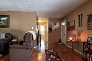 800 Kerry Ln, Azle, TX 76020 - Photo 7