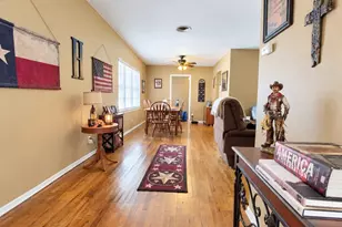 800 Kerry Ln, Azle, TX 76020 - Photo 9
