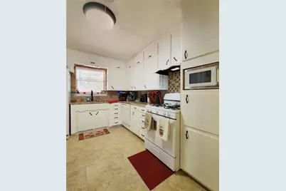 800 Kerry Lane, Azle, TX 76020 - Photo 13