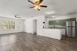 2563 Wood Valley Dr, Dallas, TX 75211 - Photo 7