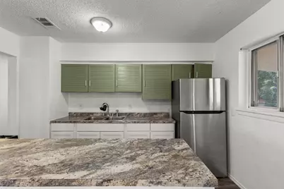2563 Wood Valley Drive, Dallas, TX 75211 - Photo 9
