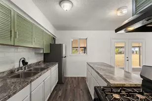 2563 Wood Valley Dr, Dallas, TX 75211 - Photo 11