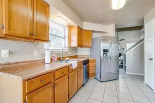 10009 Leatherwood Dr, Fort Worth, TX 76108 - Photo 9