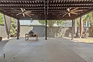 5757 Bernay Ln, Plano, TX 75024 - Photo 37