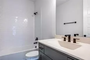 8207 Nunley Ln, Dallas, TX 75231 - Photo 15