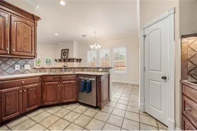2205 Covington Court, Sherman, TX 75092 - Photo 11
