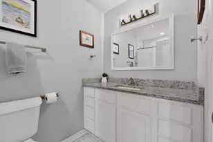 8632 Kingspoint Dr, Dallas, TX 75238 - Photo 15