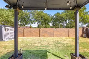 433 Starboard Dr, Crowley, TX 76036 - Photo 27
