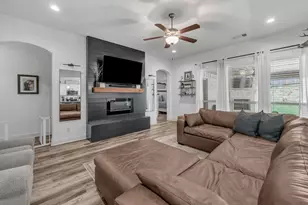 421 Vaquero, Weatherford, TX 76087 - Photo 13