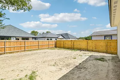 305 Campbell Street, Terrell, TX 75160 - Photo 31