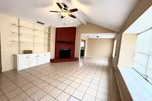 2705 Tanglewood Dr, Lancaster, TX 75134 - Photo 7