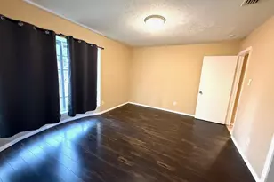 2705 Tanglewood Dr, Lancaster, TX 75134 - Photo 13