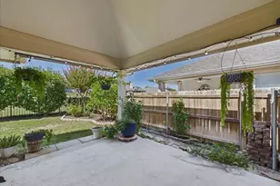 15737 Landing Creek Ln, Fort Worth, TX 76262 - Photo 9