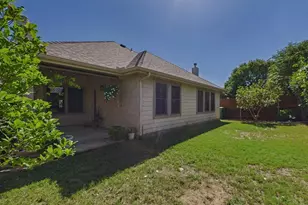 15737 Landing Creek Ln, Fort Worth, TX 76262 - Photo 11