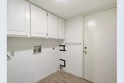 5301 Sarasota Drive, Garland, TX 75043 - Photo 13