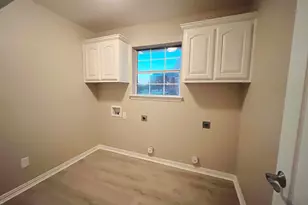 1085 E Alamosa Dr, Talty, TX 75160 - Photo 17