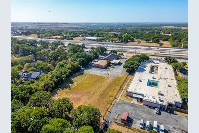 4615 E California Parkway, Forest Hill, TX 76119 - Photo 3