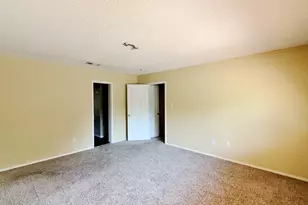 326 King Arthur Dr, Weatherford, TX 76086 - Photo 5