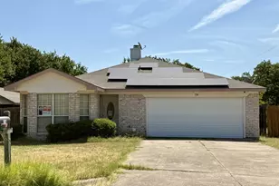 326 King Arthur Dr, Weatherford, TX 76086 - Photo 1