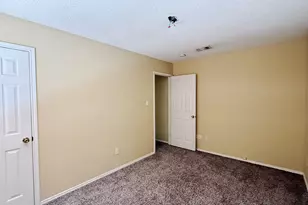 326 King Arthur Dr, Weatherford, TX 76086 - Photo 7