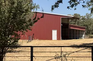 986 Co Rd 1785, Sunset, TX 76270 - Photo 3