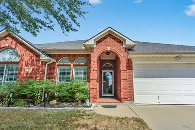 3019 Churchill Downs, Irving, TX 75060 - Photo 3