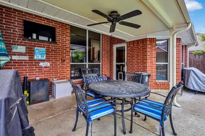3019 Churchill Downs, Irving, TX 75060 - Photo 5