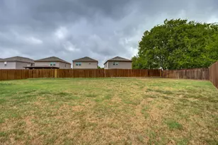 400 Alton St, Van Alstyne, TX 75495 - Photo 23