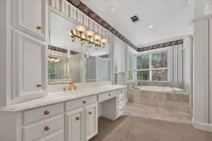 7007 Spanky Branch Ct, Dallas, TX 75248 - Photo 17