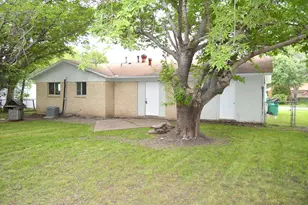 5729 Emerson Dr, Watauga, TX 76148 - Photo 17