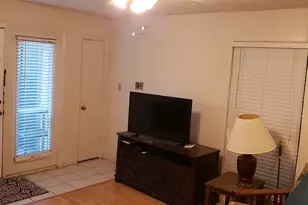 2301 Balsam Dr, Arlington, TX 76006 - Photo 3