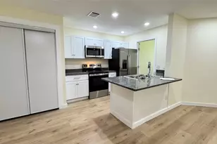 2309 Balsam Dr, Arlington, TX 76006 - Photo 5