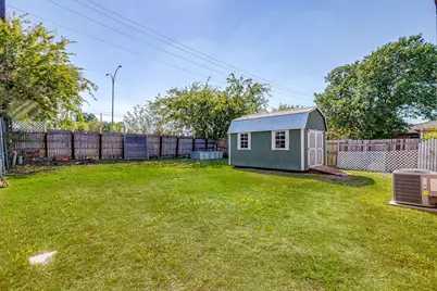 704 Charles City Drive, Arlington, TX 76018 - Photo 15