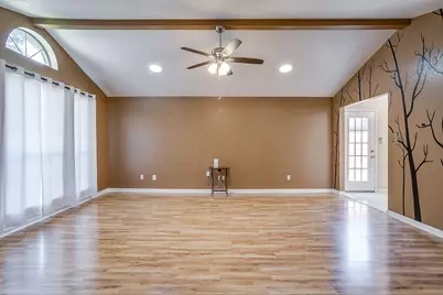 704 Charles City Drive, Arlington, TX 76018 - Photo 5