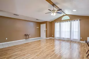 704 Charles City Dr, Arlington, TX 76018 - Photo 3