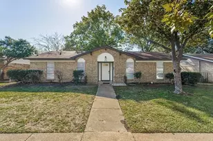 1606 Travis St, Garland, TX 75042 - Photo 1