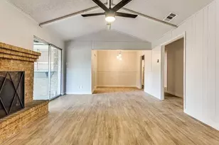 1606 Travis St, Garland, TX 75042 - Photo 9