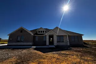 165 Big Sky Rd, Decatur, TX 76234 - Photo 1