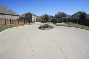1904 Highlander Ct, Fort Worth, TX 76120 - Photo 19