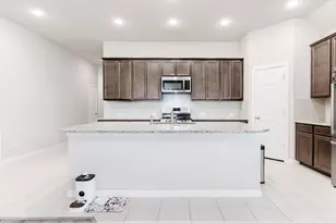 1904 Highlander Ct, Fort Worth, TX 76120 - Photo 3