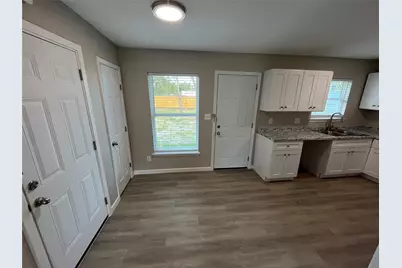 9527 Musgrave Drive, Dallas, TX 75217 - Photo 5