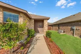 9509 Golden Smt Dr, Fort Worth, TX 76131 - Photo 5