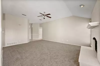 926 Tennis Villa Drive, Arlington, TX 76017 - Photo 3