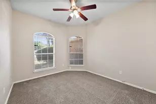 926 Tennis Villa Dr, Arlington, TX 76017 - Photo 13