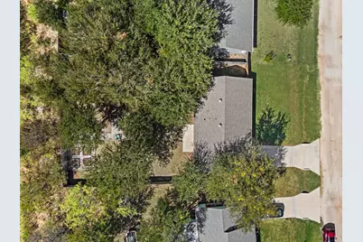 110 Shady Springs Drive, Runaway Bay, TX 76426 - Photo 21